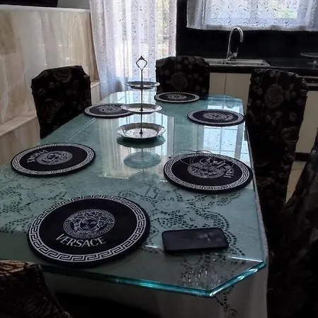 Ixian House Apartment