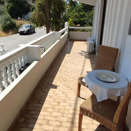 Ixian House * Ixia (Rhodes)